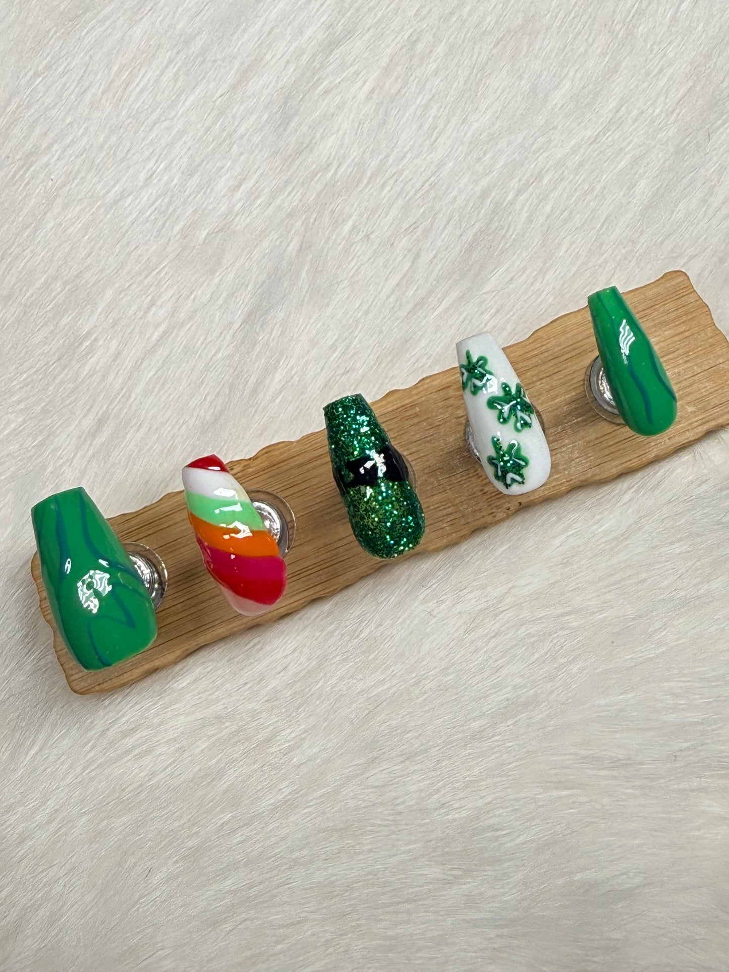 Press Ons, Size Medium